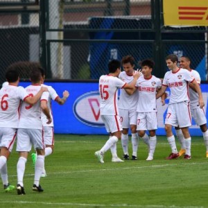 体育互动-前恒大小将助梅州双杀深足 球队收获首次中超连胜